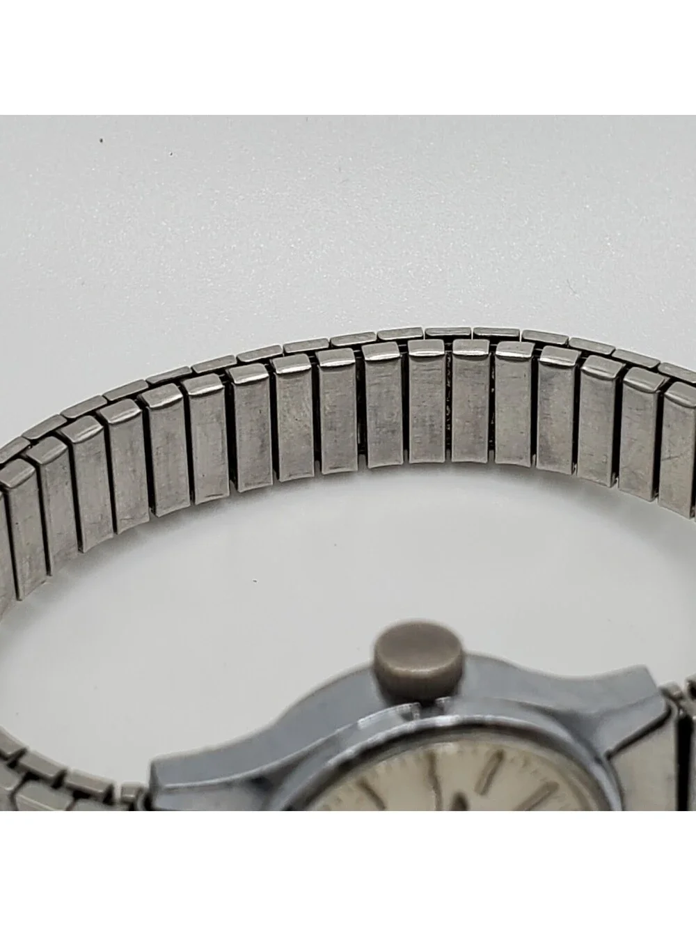 Vintage Caravelle Mechanical Womens  Watch Running Silver Tone Stretch Band 20mm